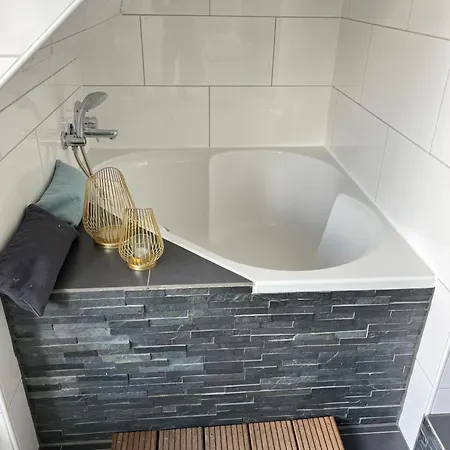 Moderner Altbau Mit Infrarotsauna Im Gruenen Witten