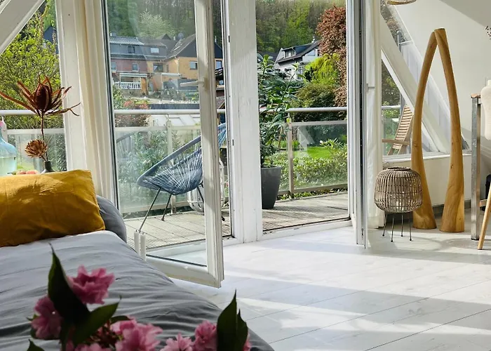 Moderner Altbau Mit Infrarotsauna Im Gruenen *